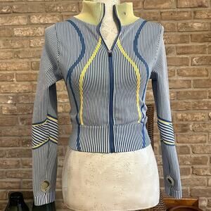🔥 Sexy fitness stretch top! Size M